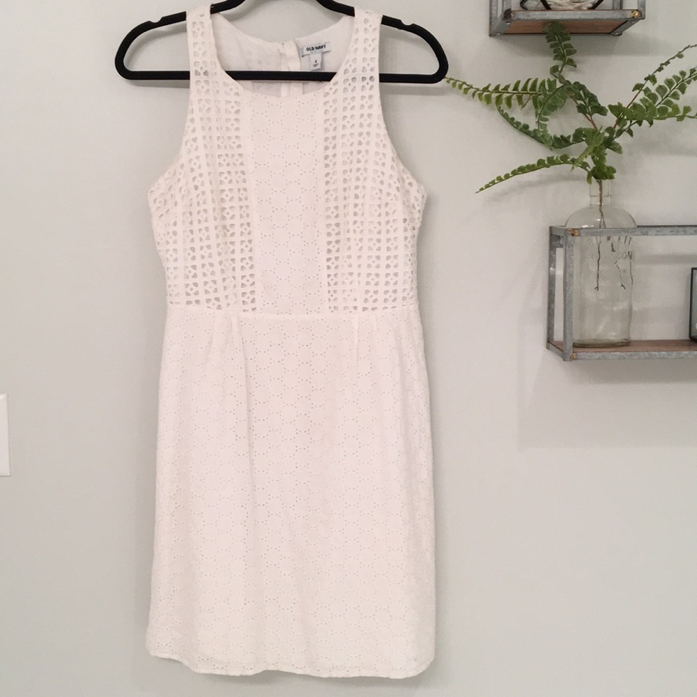 Flattering Old Navy Eyelet Spring Dress Sz 8